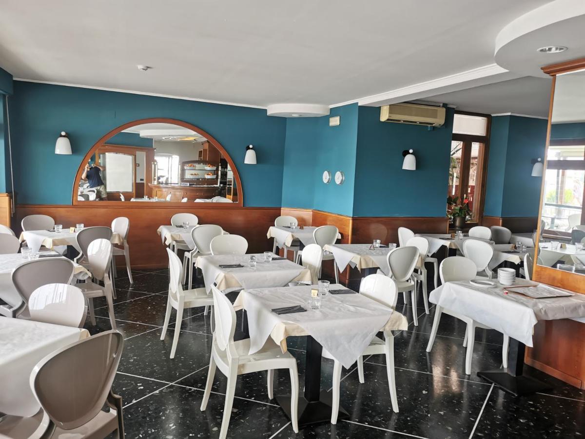 Albium Hotel Albenga Eksteriør billede